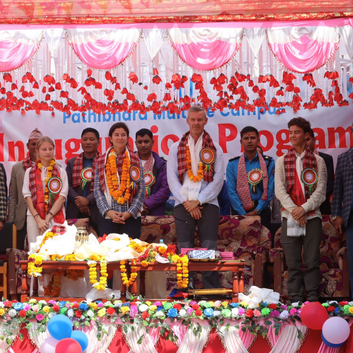 Det kan foredrag også! I 2022 besluttede Nana Bule sig for at samle penge ind til at bygge en skole i Nepal ved at holde foredrag.
